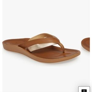 OluKai Kaekae Sandal Sahara/Bubbly Size 8